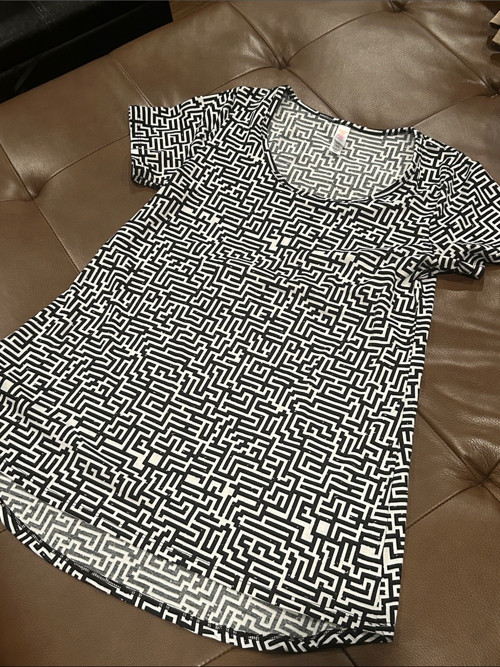LuLaRoe Black & White Maze Print Scoop Neck Top